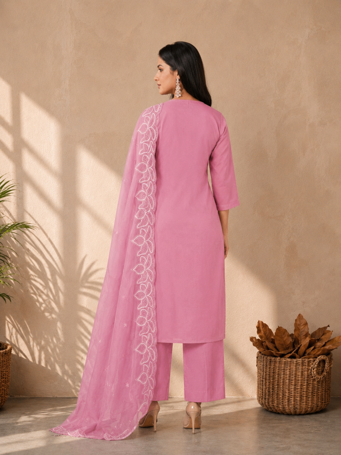 Inaayalina Baby Pink Roman Silk Kurta Set with Organza Dupatta