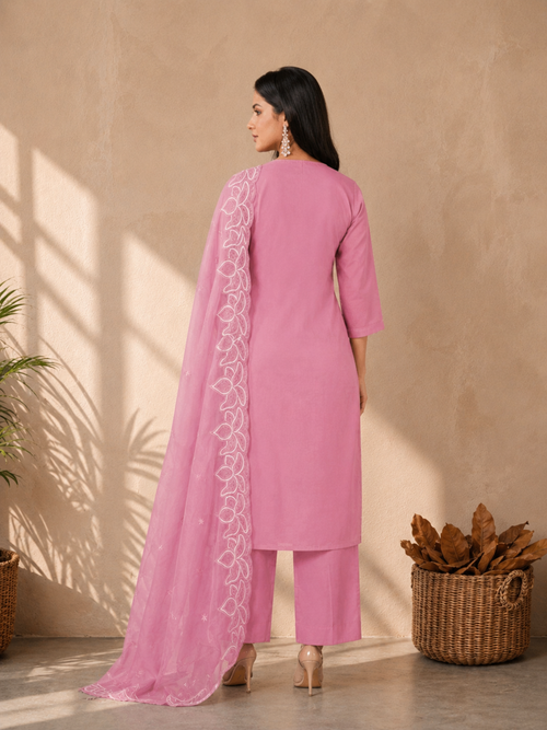 Inaayalina Baby Pink Roman Silk Kurta Set with Organza Dupatta
