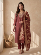 Inaayalina Maroon Shimmer Kurta Set with Banarasi Dupatta