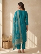 Inaayalina Teal Blue Roman Silk Embroidered Kurta Set