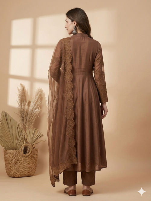 Inaayalina Coffee Brown Cotton Anarkali Set with Net Dupatta